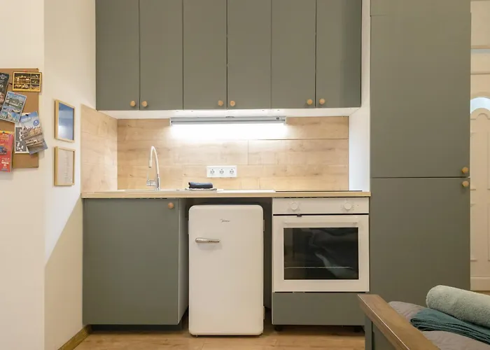 Apartamento Alice 3 In Blaha Lujza Square Budapeste